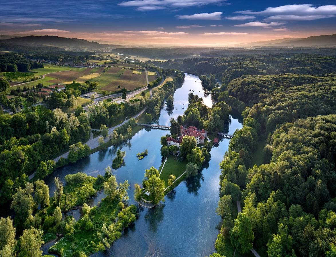 Hotel Grad Otocec - Relais Chateaux Exteriör bild