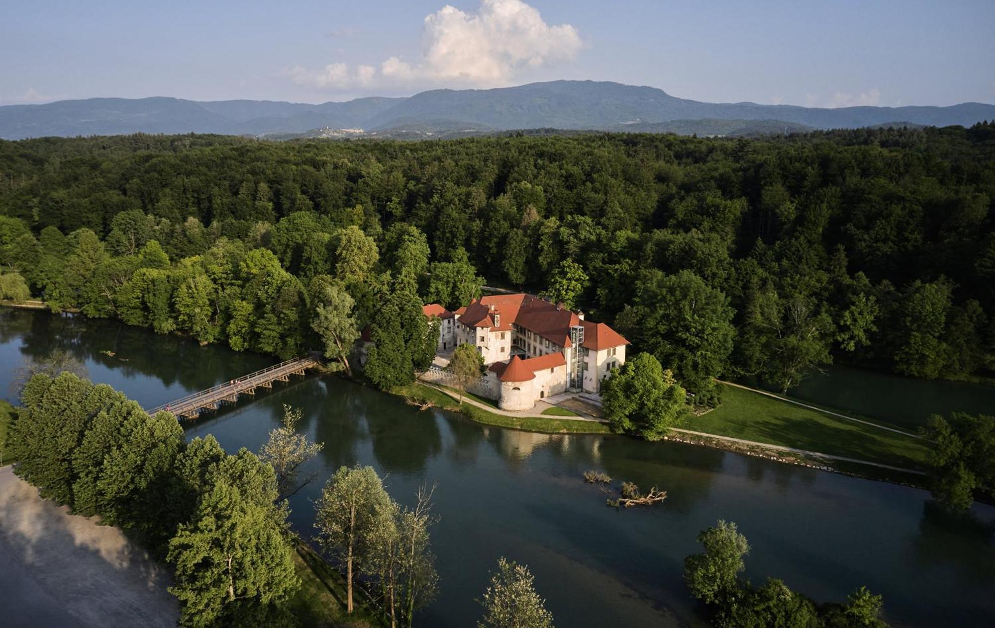 Hotel Grad Otocec - Relais Chateaux Exteriör bild