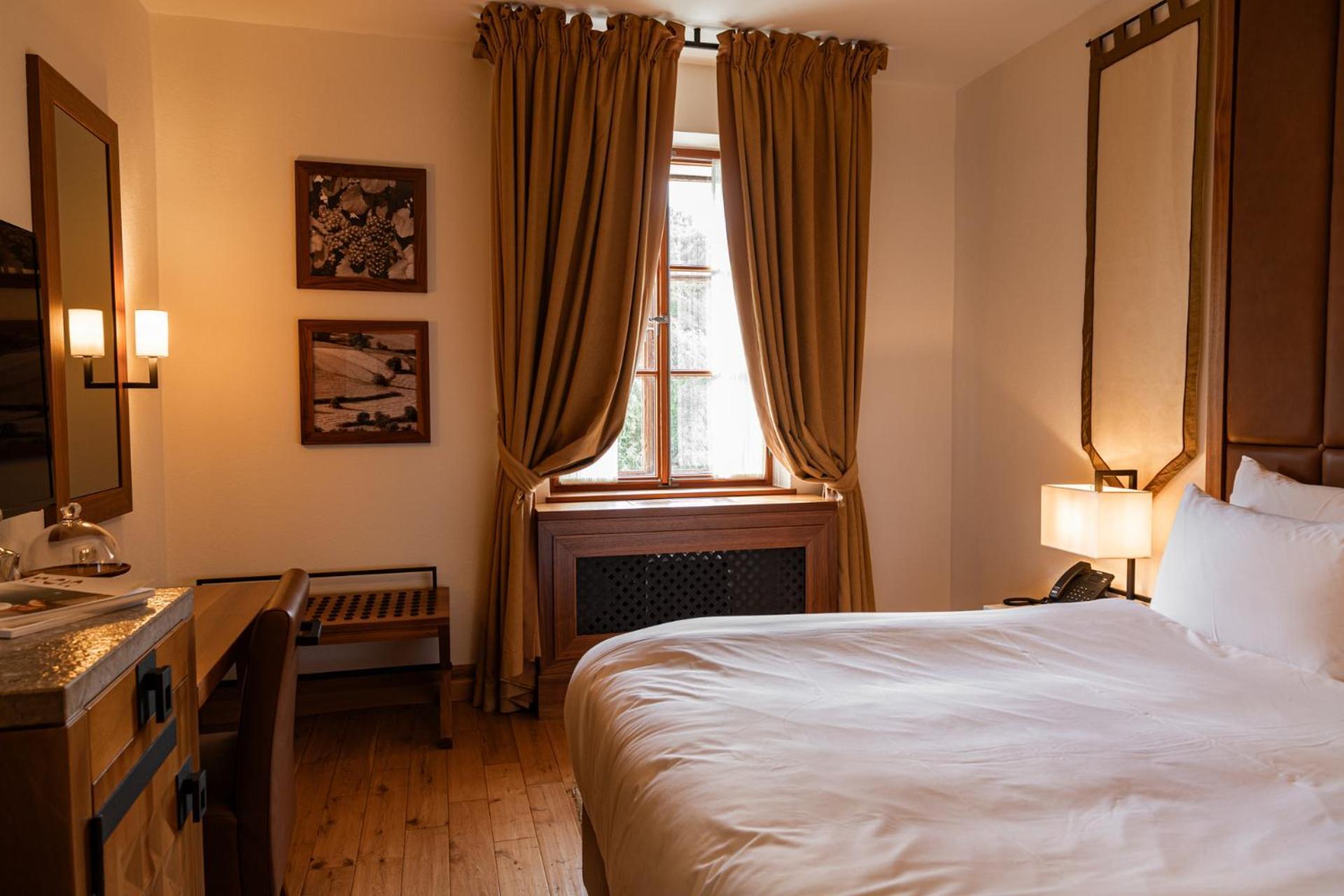 Hotel Grad Otocec - Relais Chateaux Rum bild