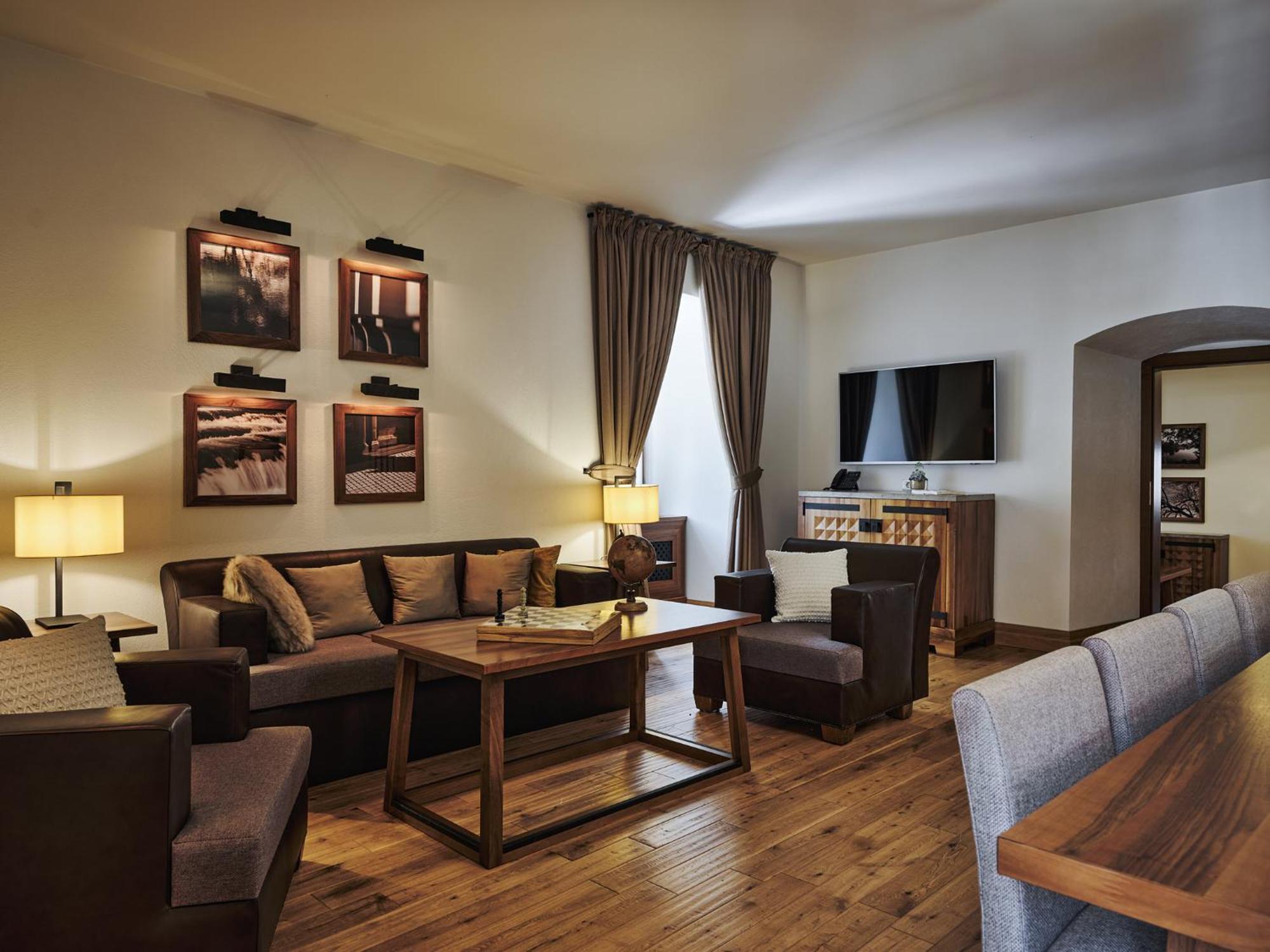 Hotel Grad Otocec - Relais Chateaux Rum bild