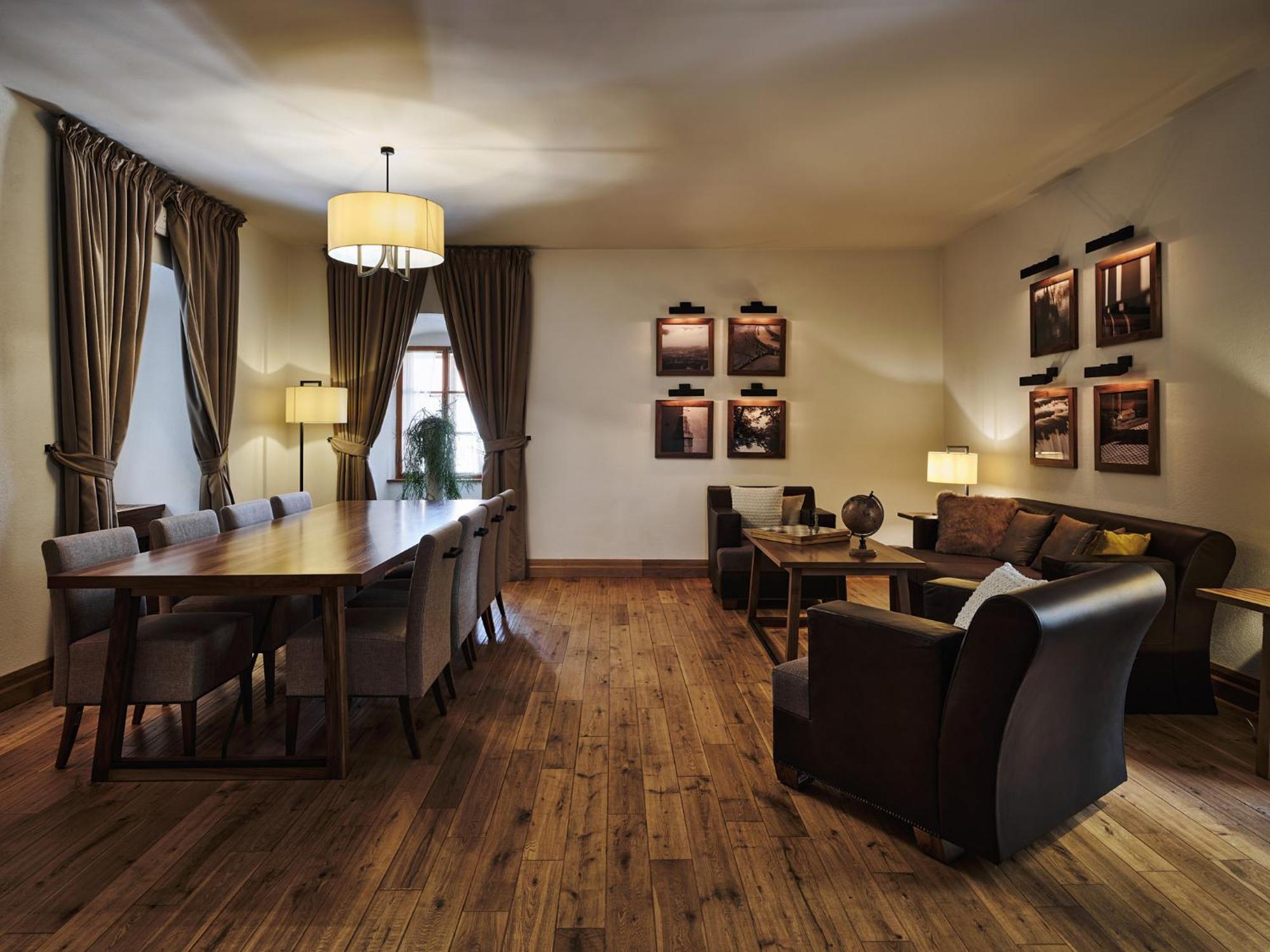 Hotel Grad Otocec - Relais Chateaux Rum bild