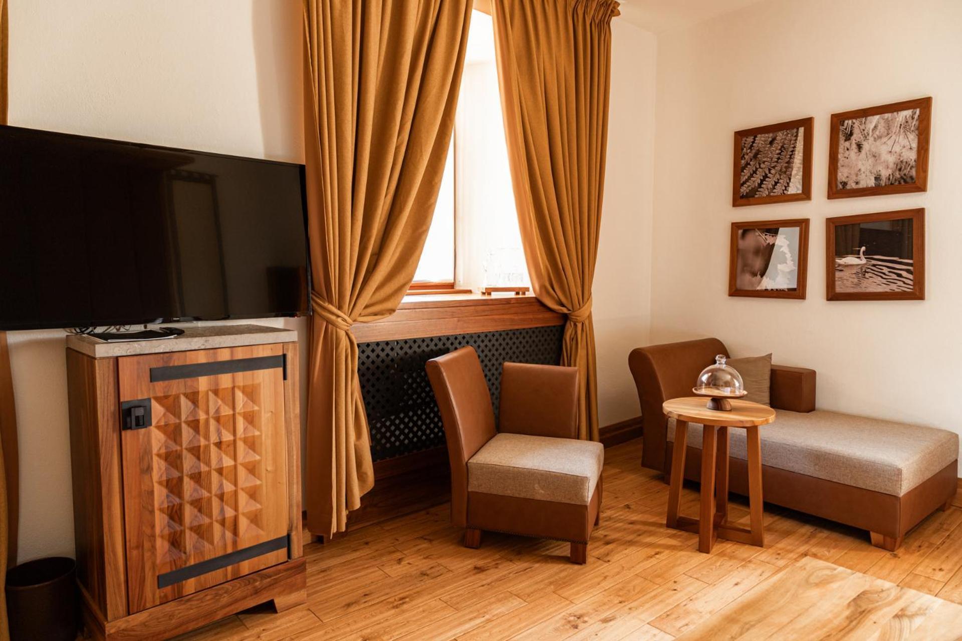 Hotel Grad Otocec - Relais Chateaux Rum bild
